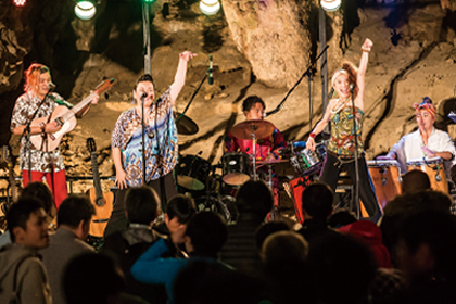 Okinawan Salsa Band: KACHIMBA 4